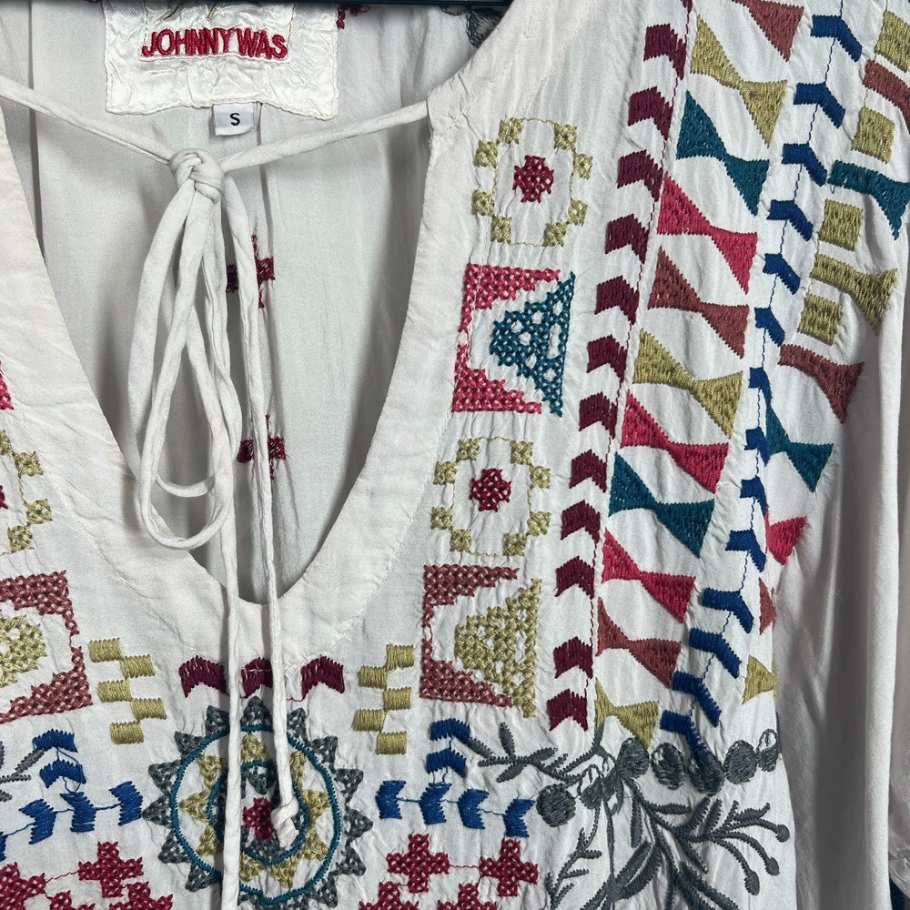 Johnny Was Biya Embroidered V-neckline 3/4 dolman Sleeve Tunic - Picture 6 of 10
